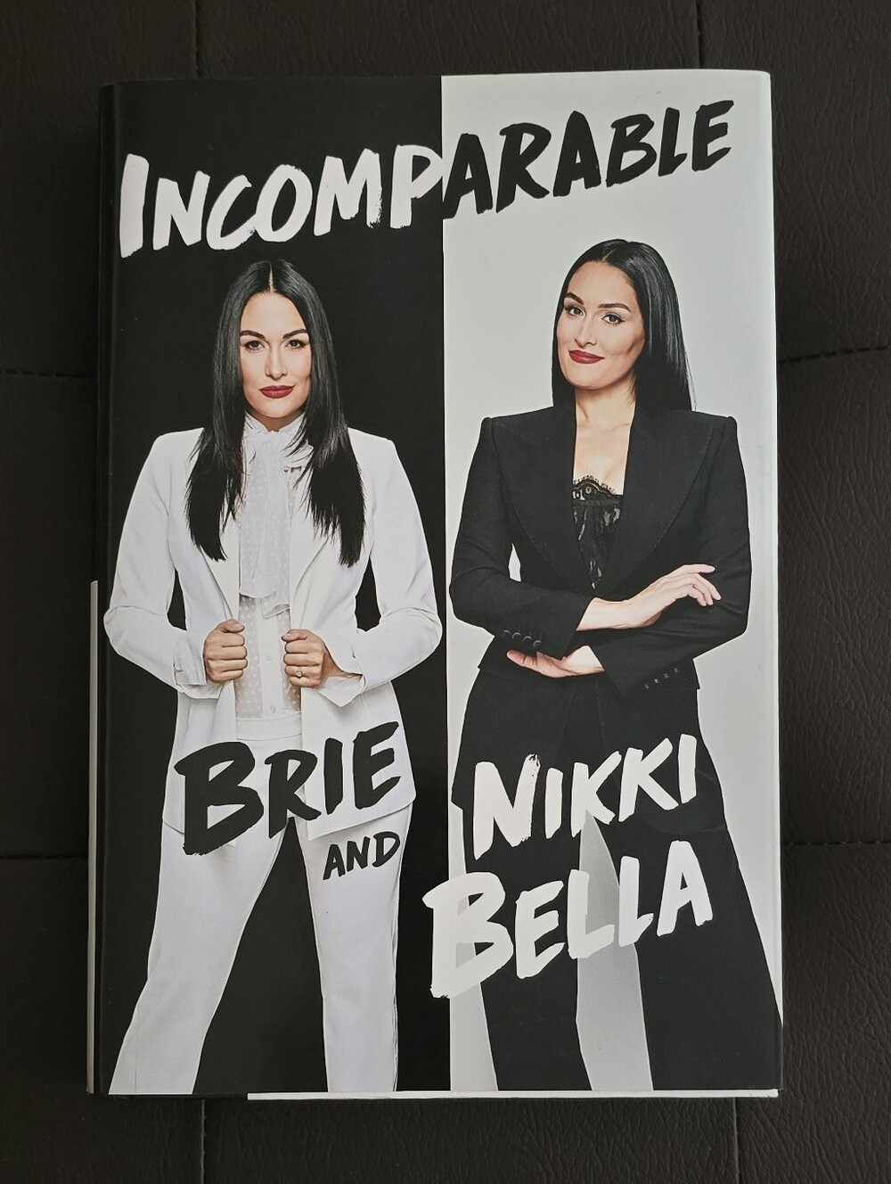 Incomparable - Brie And Nikki Bella - Biography And Autobiography Book
